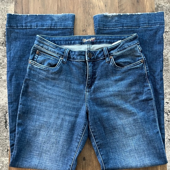 WOMEN'S WRANGLER RETRO® MAE WIDE LEG TROUSER JEAN - Picture 2 of 5